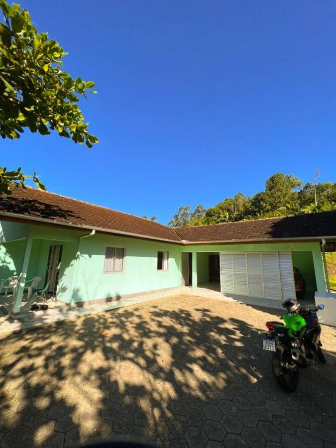 Villa Casa Ampla Ha 8 Minutos Do Centro Pomerode Exterior foto