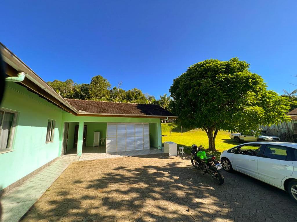Villa Casa Ampla Ha 8 Minutos Do Centro Pomerode Exterior foto
